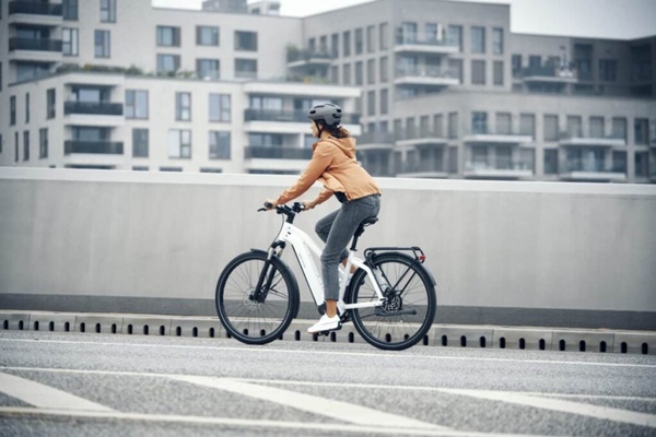 TREKING E BIKES RM MY2023 CHARGER4 MIXTE
